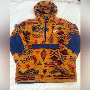 North Face Men’s Medium Fleece with Aztec Pattern